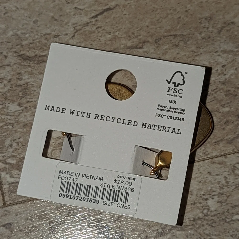 Madewell Chunky Triangle Gold Hoop Earrings - Picture 3 of 5